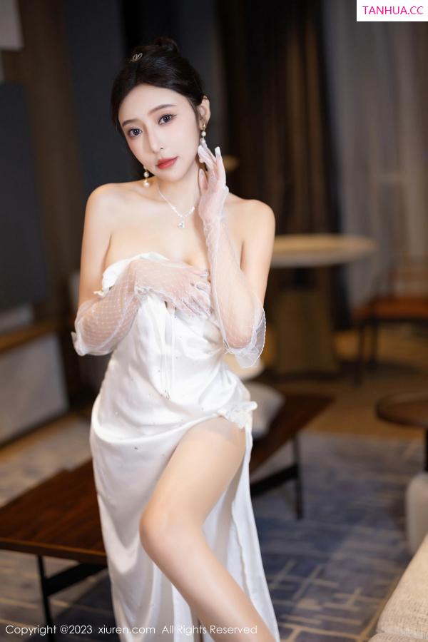 王馨瑶  [XiuRen]高清写真图 2023.08.18 No.7256 王馨瑶yanni 安吉旅拍第35张图片